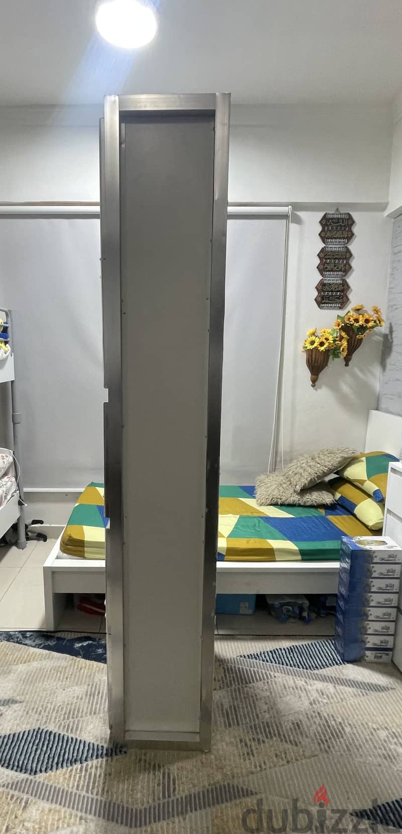 Wall-mounted Aluminum Storage Cabinet 5 doors Excellent condition 3