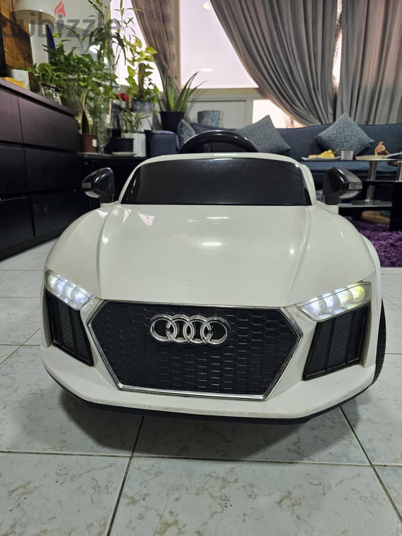 Kids ride on electric car white with Remote control with lights 1