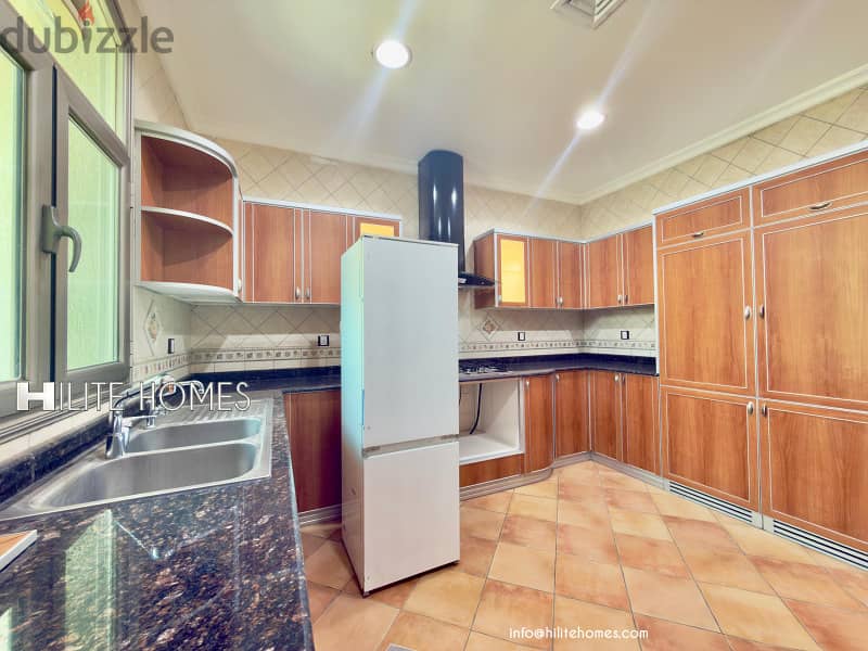 Spacious apartment with view for rent in Salmiya 3