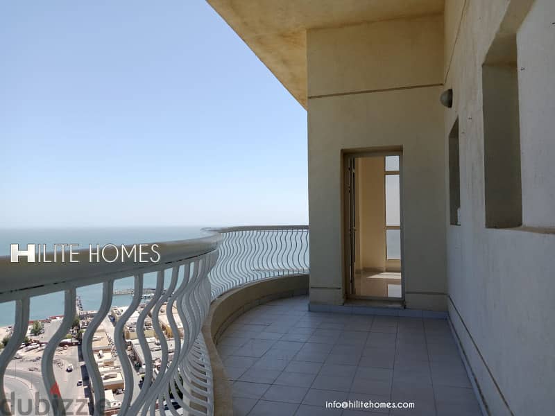 Three bedroom floor apartment for rent in Salmiya 7