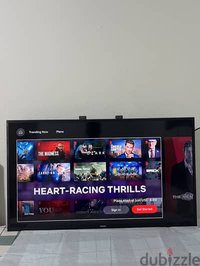 Samsung 43 inch 4K Smart tv and wall mount
