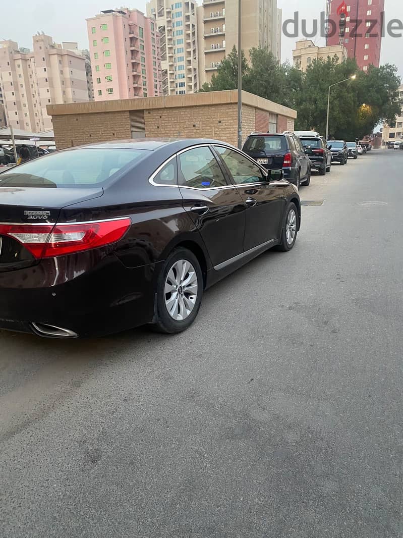 هيونداي أزيرا 2013 3