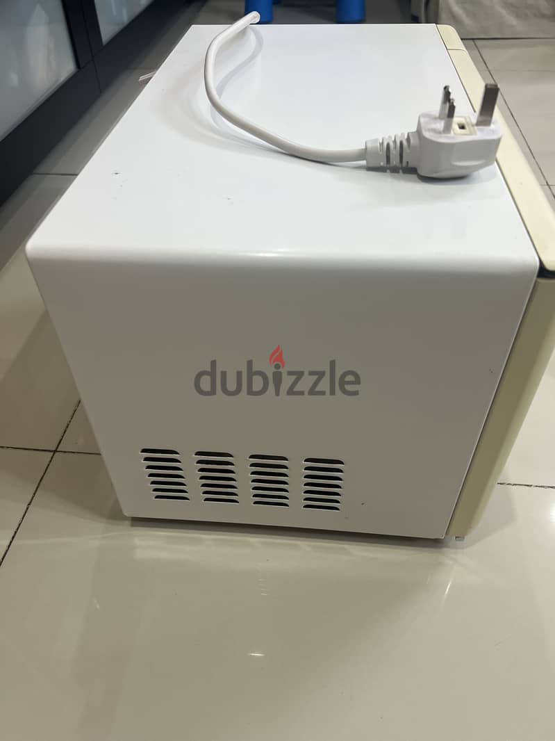 DAEVOO MICROWAVE OVEN 1