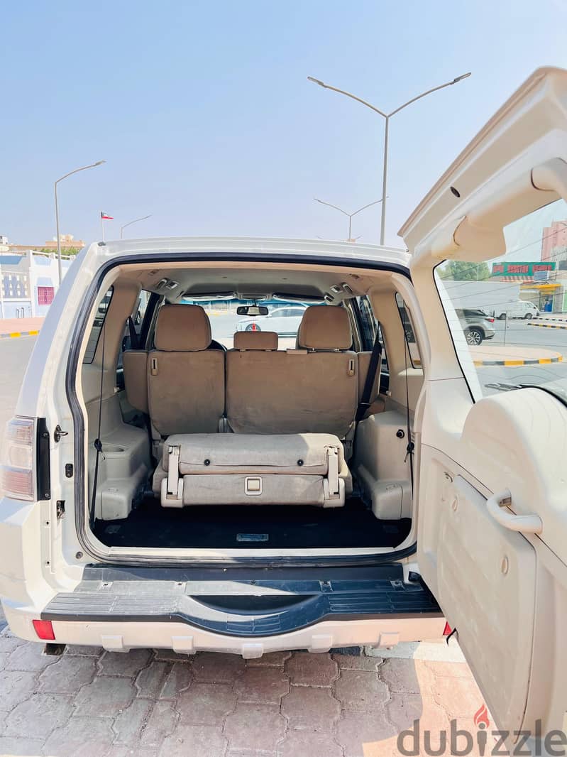 Mitsubishi Pajero 2015 10