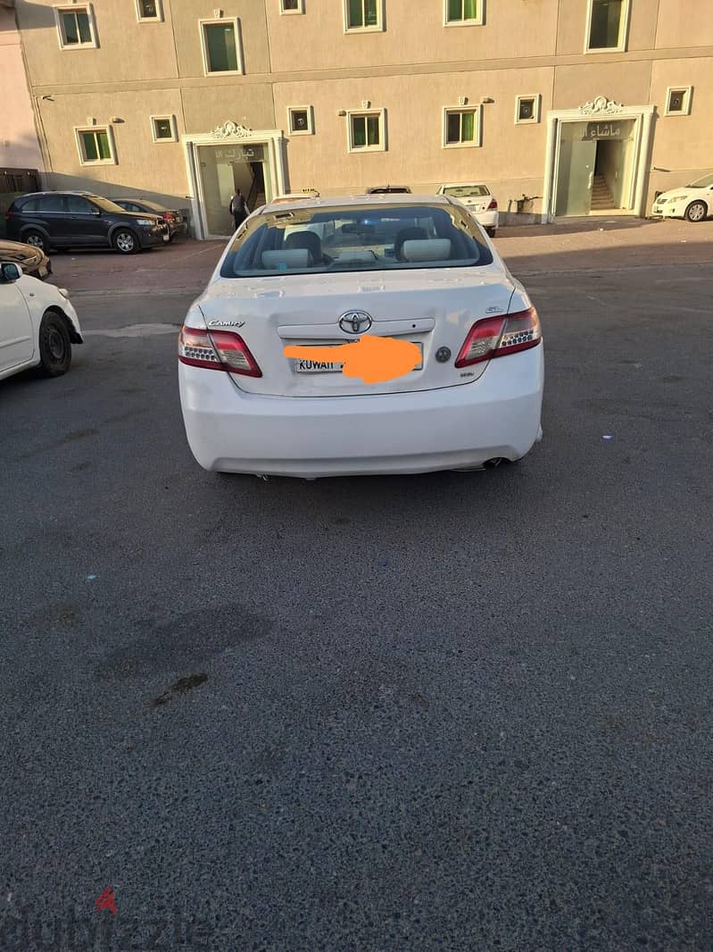 Toyota Camry 2011 4