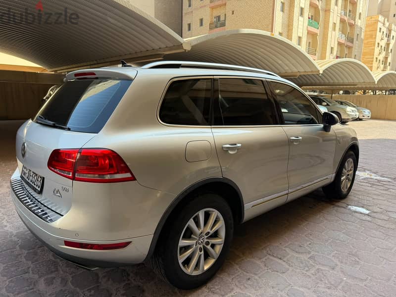 Excellent condition Volkswagen Touareg 2014 2