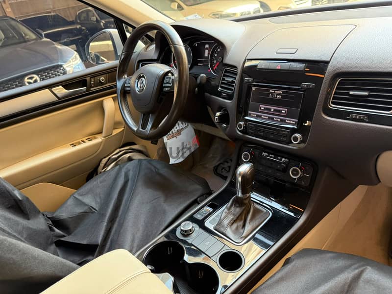 Excellent condition Volkswagen Touareg 2014 6