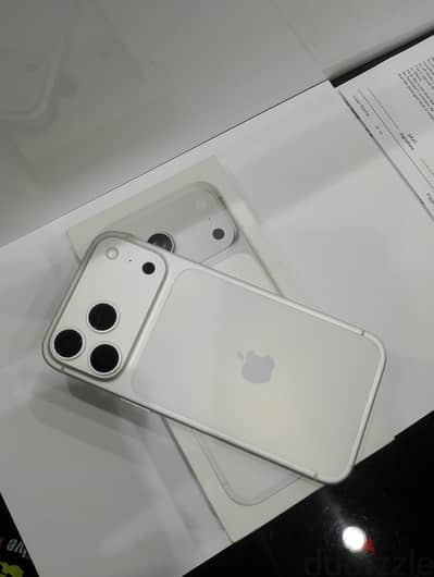 iPhone 17pro max 256GB