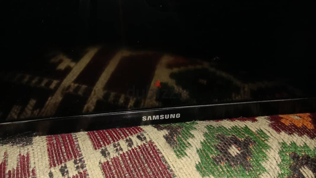 display broken no remote 30kd only 1