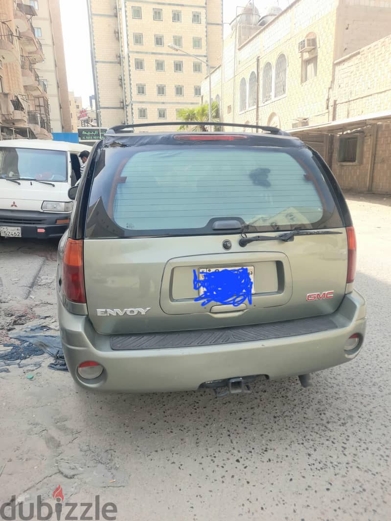 GMC Envoy 2004 1