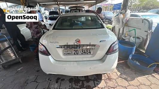 Nissan Maxima 2012