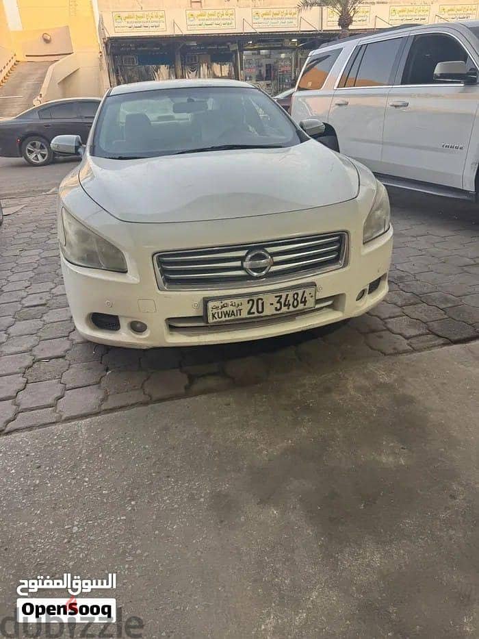 Nissan Maxima 2012 1