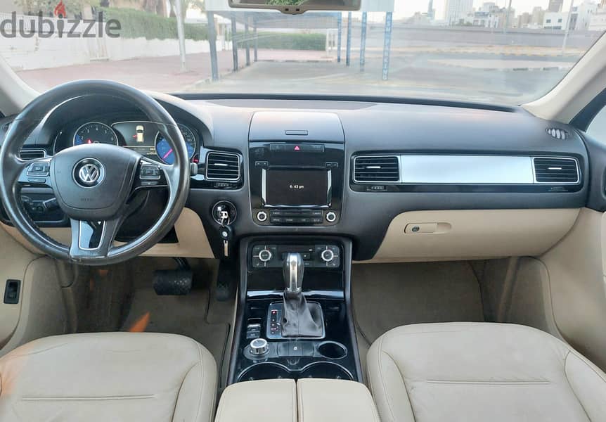 Volkswagen Touareg 2015 excellent condition orginal paint 6