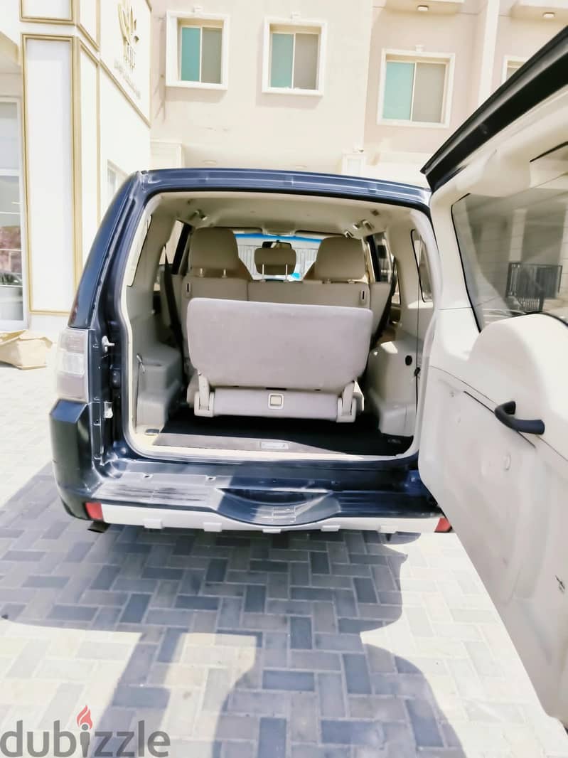 urgent sale mustabishii Pajero 2011 v6 original paint 8