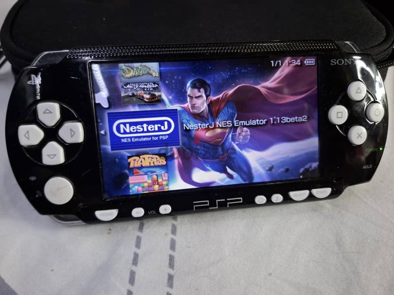 PSP P1000 BLACK 2GB 13 PSP GAME,15 NES,15 GAMEBOY 8