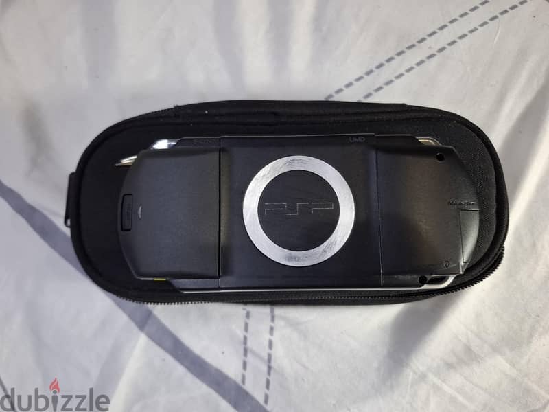 PSP P1000 BLACK 2GB 13 PSP GAME,15 NES,15 GAMEBOY 14