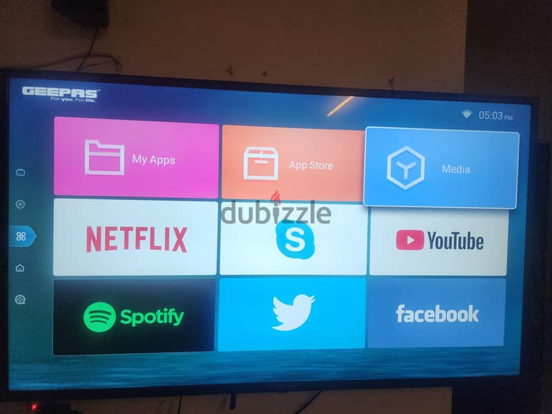 Geepas smart tv 1