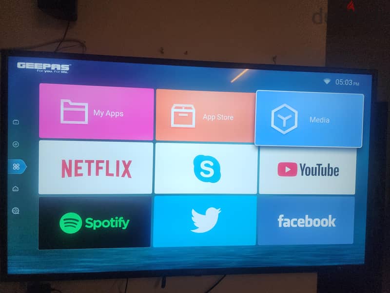 Geepas smart tv 6
