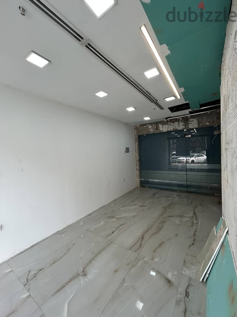 Retail Shop for Rent in Farwaniya (with Rent-Free Grace Period) 1