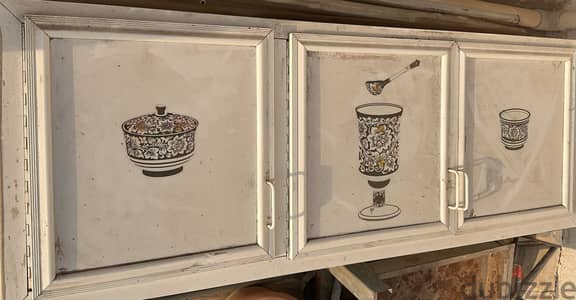 3 door kitchen cabinet