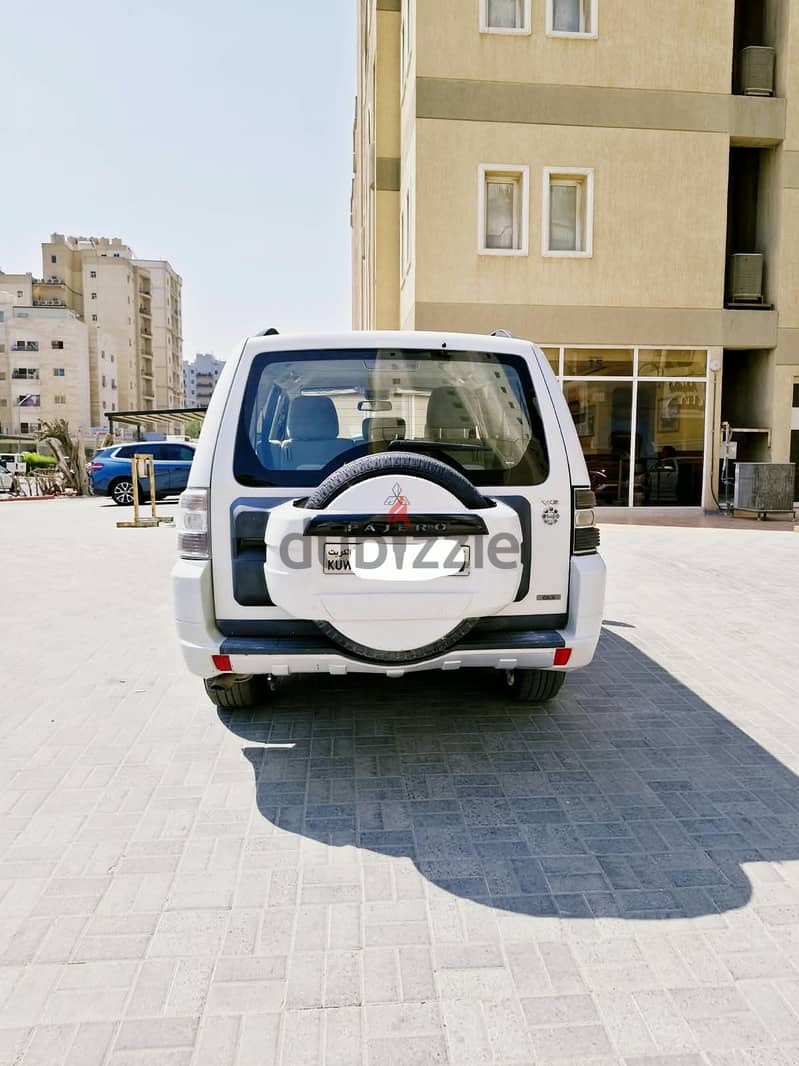 Mitsubishi Pajero 2013 3
