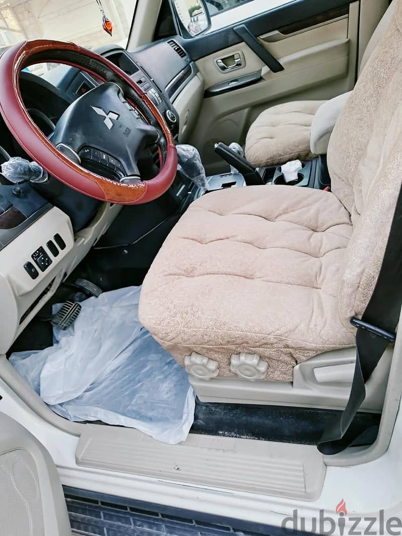 Mitsubishi Pajero 2013 7