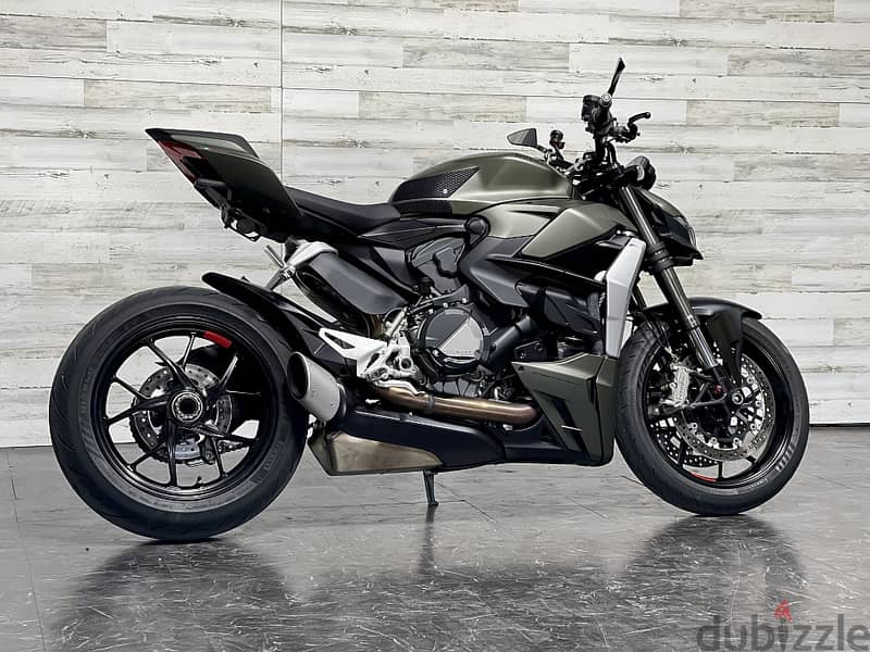 2023 Ducati streetfighter V2 +44 7507 647630 1
