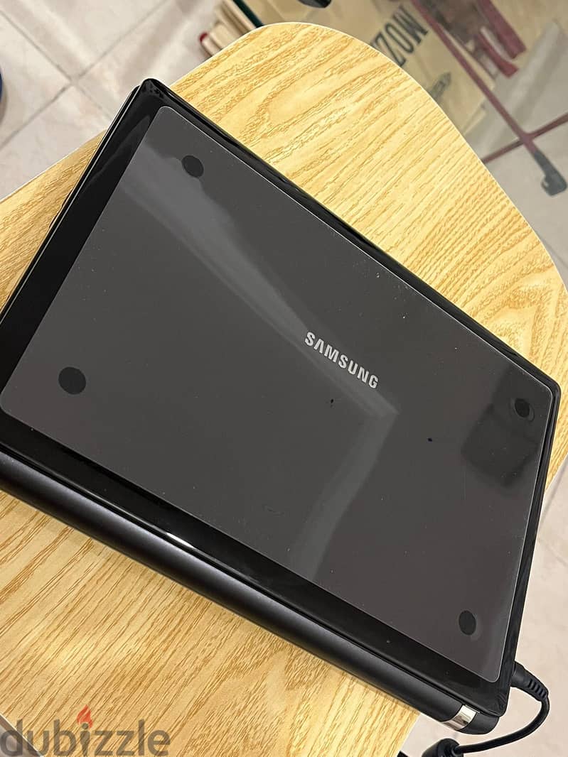 open box Samsung netbook 1