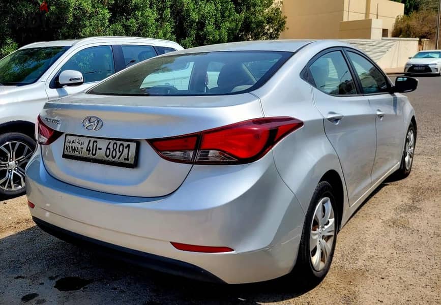 Hyundai Elantra 2016 1