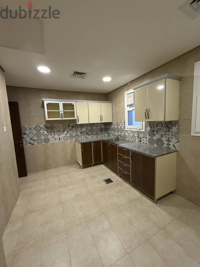 Sabah Al Salem - nice 2 bedrooms with shared pool 4