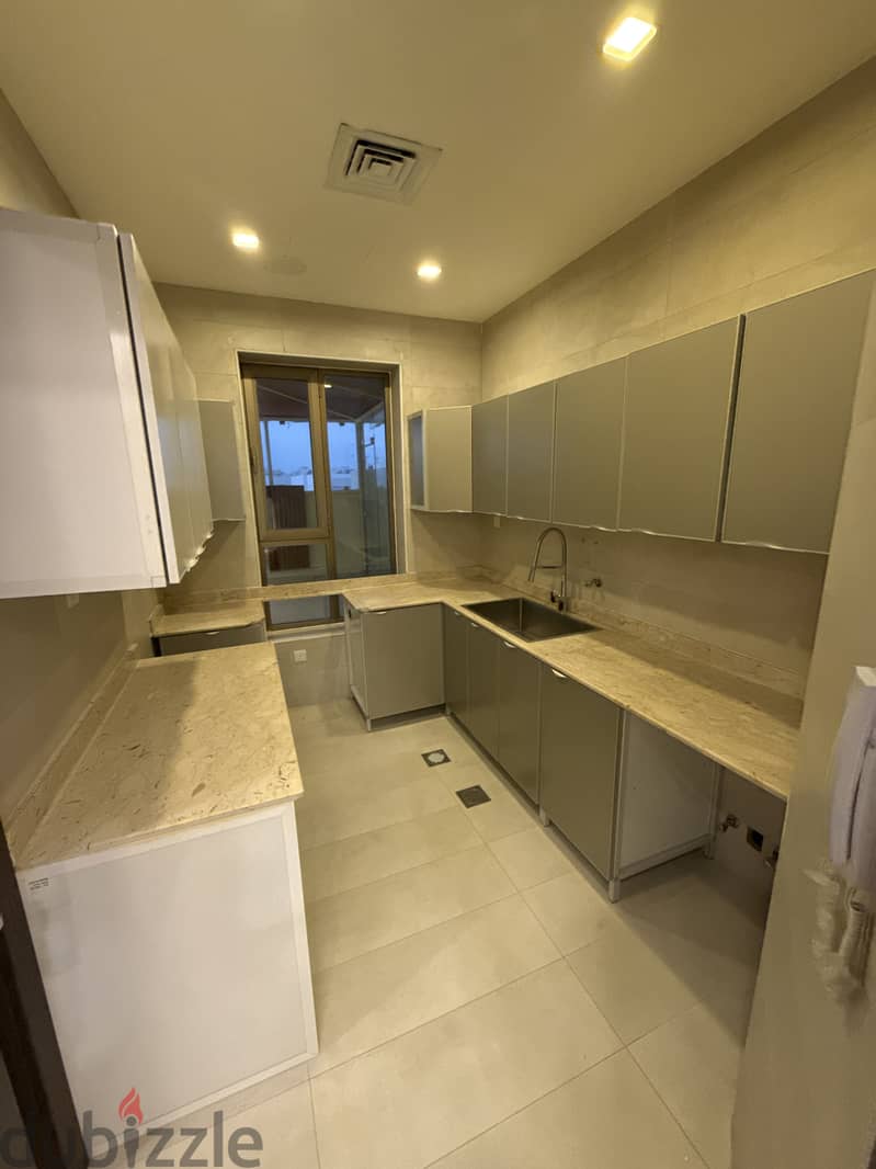Fnaitees- 2 bedrooms with rooftop 3