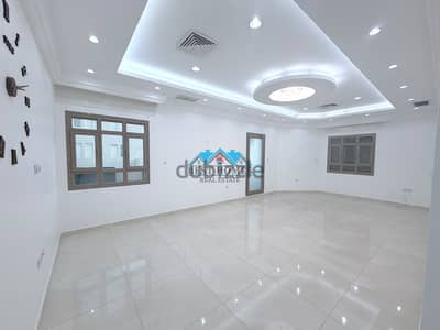 Bright 5 Bedroom Apartment with Large Balcony in Funaitees