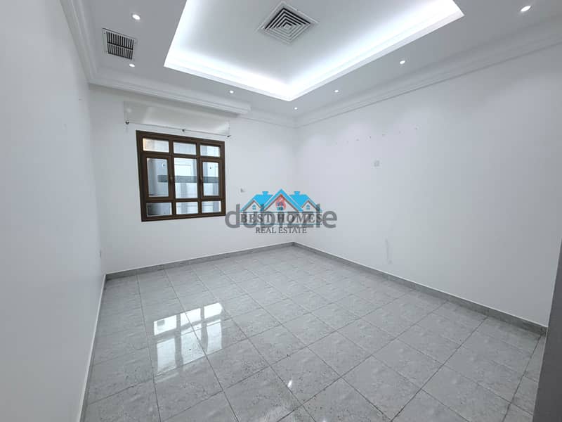 Bright 5 Bedroom Apartment with Large Balcony in Funaitees 4