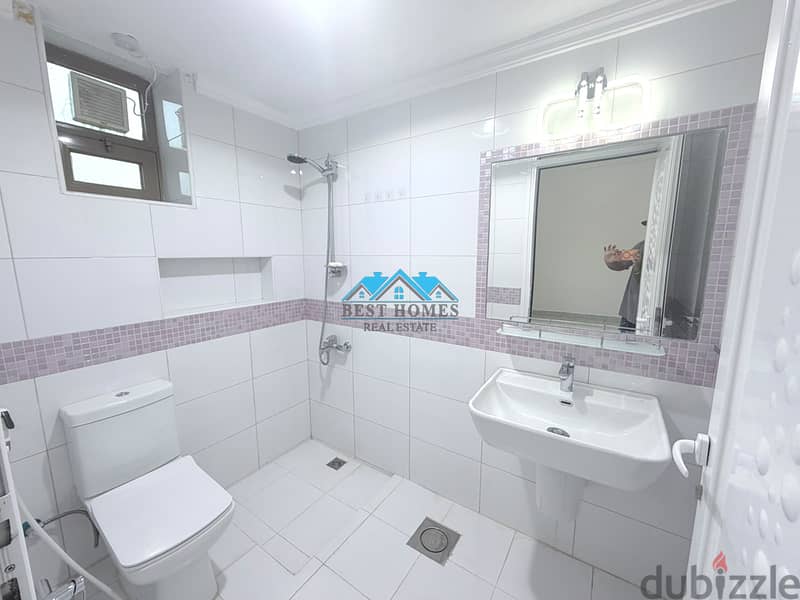 Bright 5 Bedroom Apartment with Large Balcony in Funaitees 6