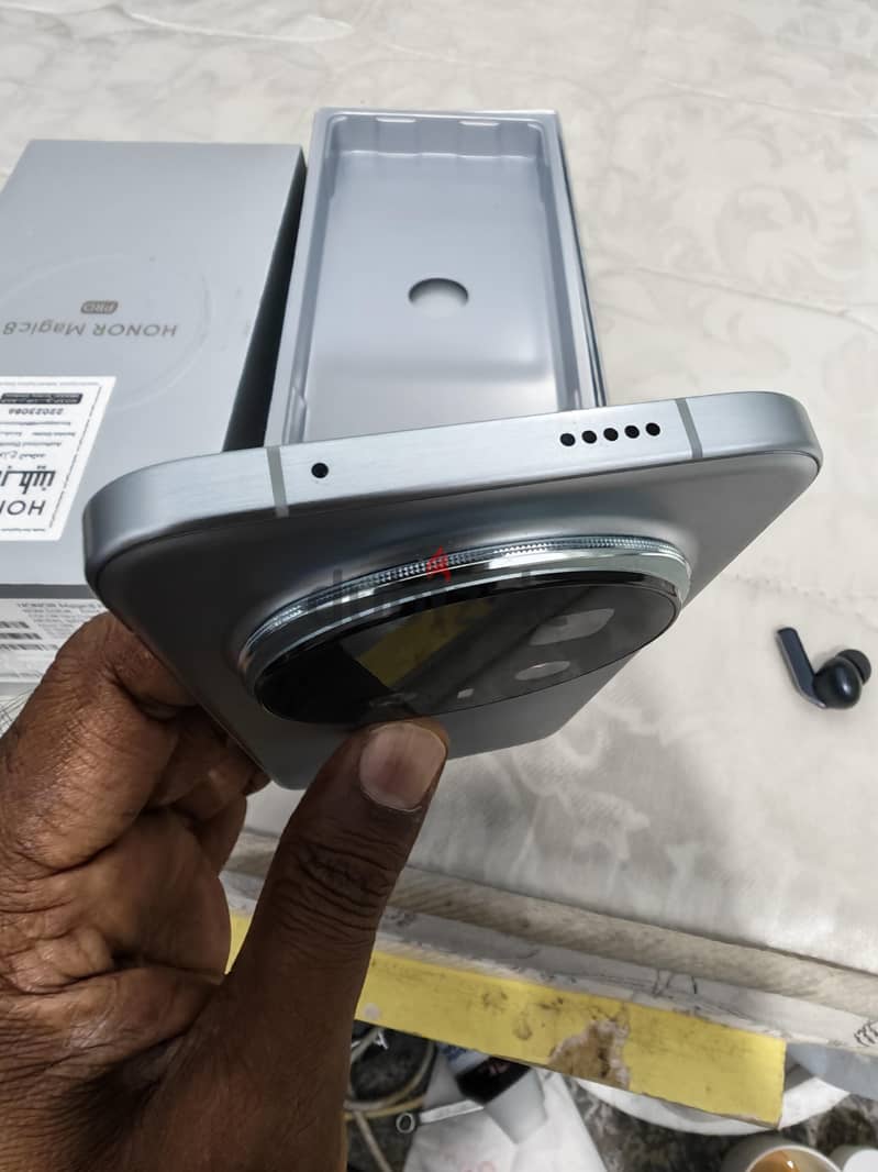 Honor magic 8 Pro 12ram 512 gp under warranty 7