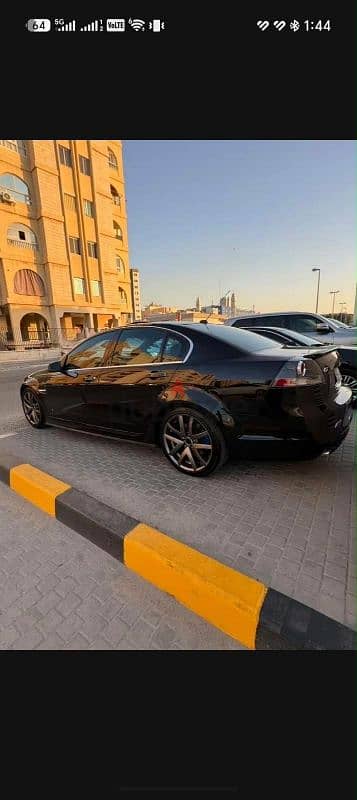بونتياك جي 8 2009 2