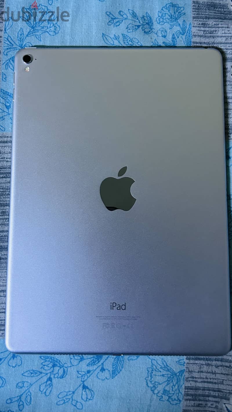 Apple - IPAD pro 9.7 inch 4