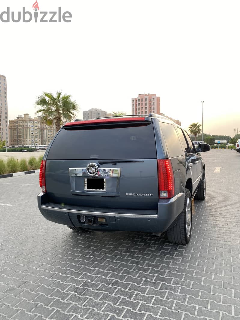Cadillac Escalade 2008 5