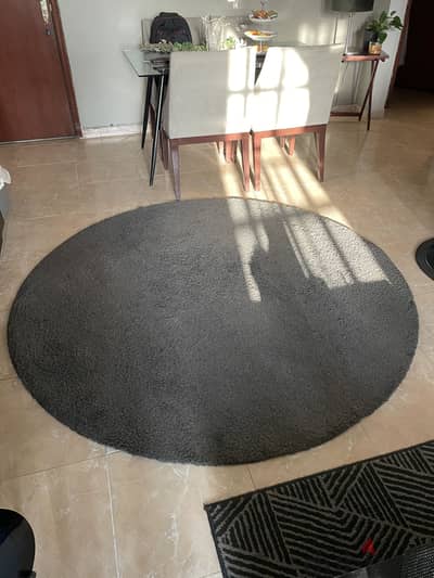 Carpet round shape
