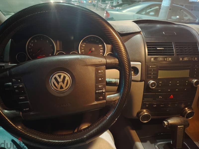 Volkswagen Touareg 2009, engine, gear Ac are fine, passing till July 5
