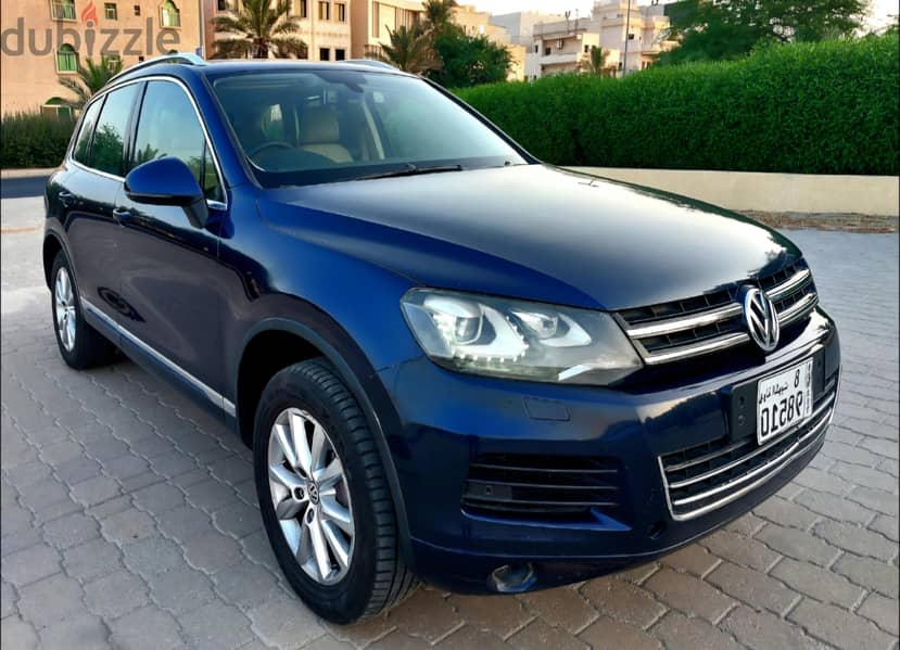 Volkswagen Touareg 2015 excellent condition orginal paint 1