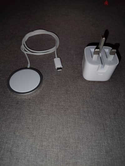 Apple Magsafe Wireless charger with apple adapter 40W with 60 W  Max