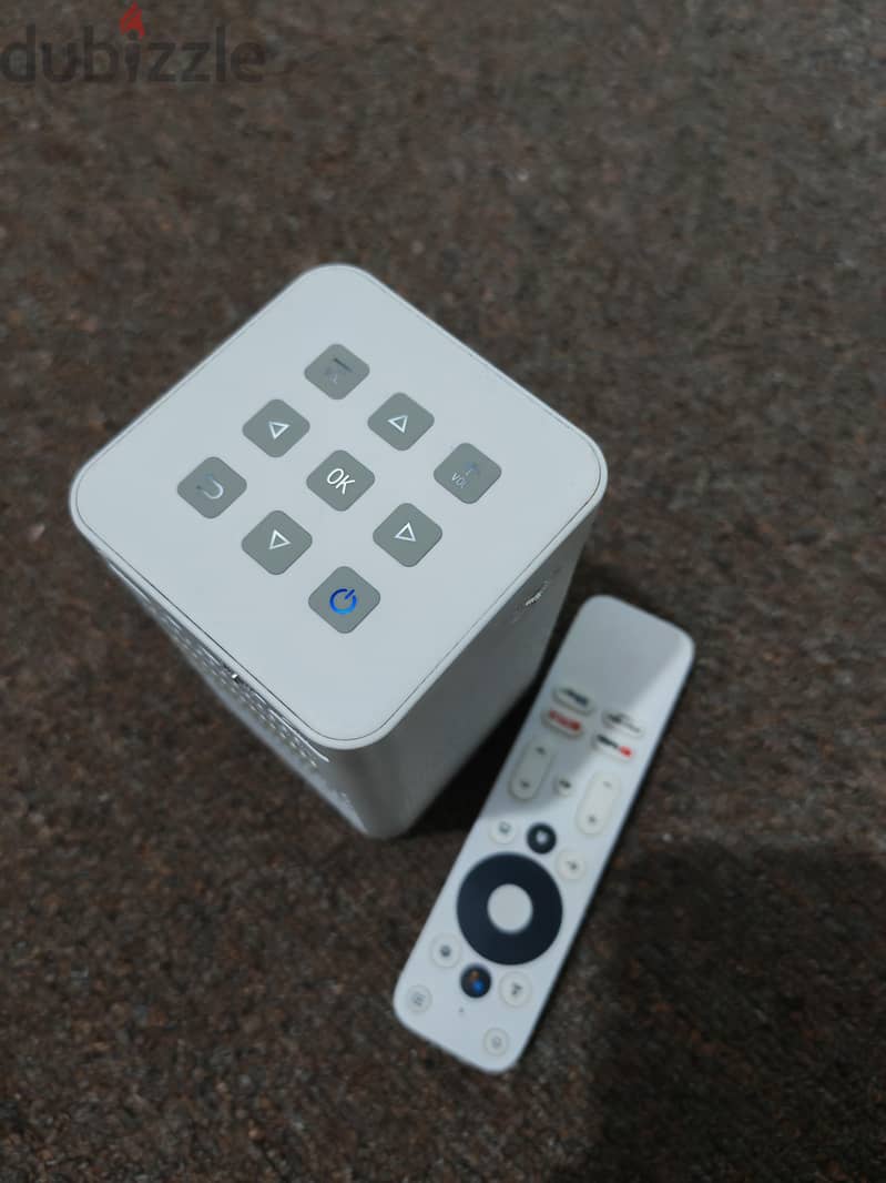 projector CRONY smart Android original 4k wifi Bluetooth 2