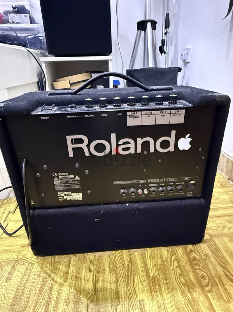 Roland Amplifier - KC 150 2