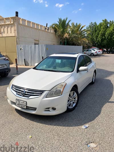Nissan Altima for sale 2012