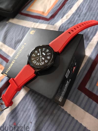 gt4 huawei smartwatch with box charger