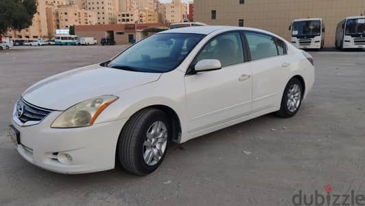 Nissan Altima 2011