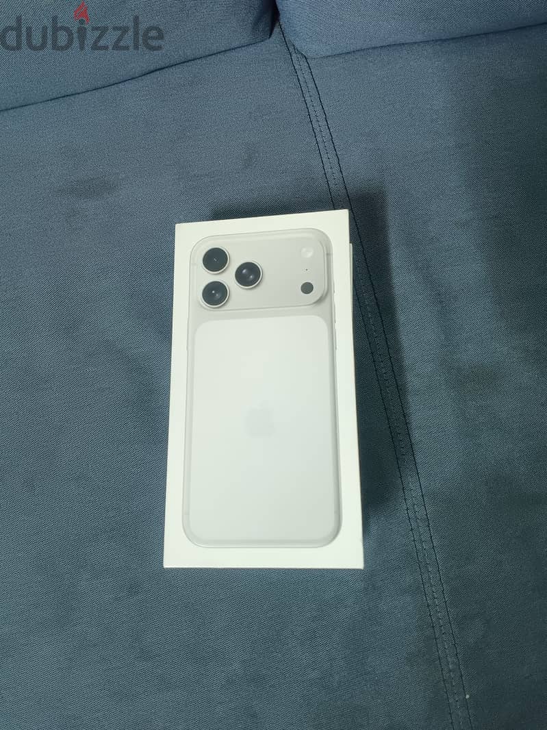 Apple - iPhone 17 pro max 3