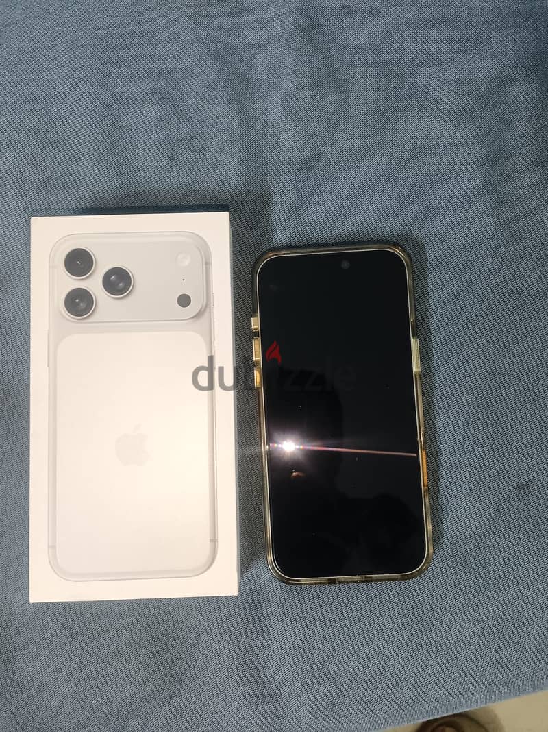 Apple - iPhone 17 pro max 4
