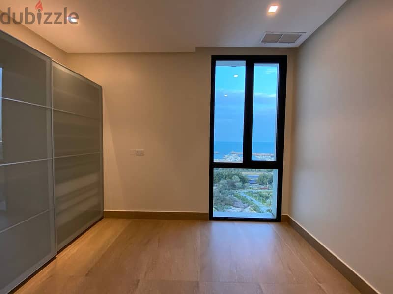 2 Bedroom Sea View Apartment in Salmiya with Balcony 4